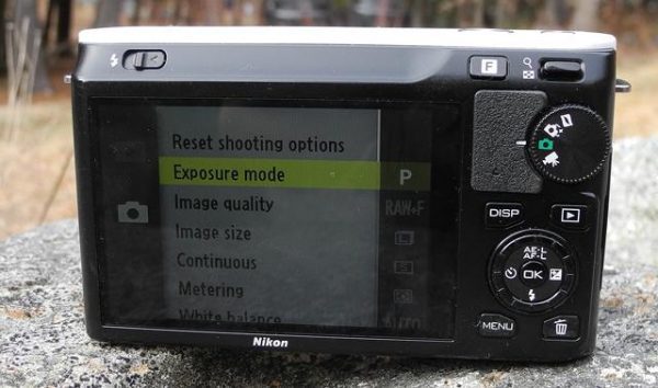 Nikon-1-J1-Back-Shooting-Modes