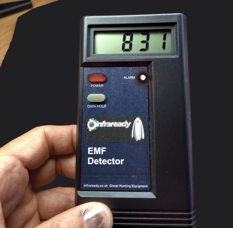 Детектор зачем. EMF детектор. EMF метр. EMF Ghost Meter. EMF Detector со звуком.